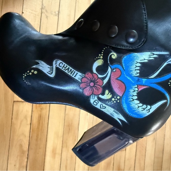 Carpe Diem- Black Tattoo ankle boot- limited Edition - Picture 4 of 7